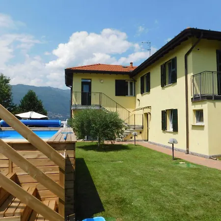 Ferienhaus Haus Am See Porto Valtravaglia