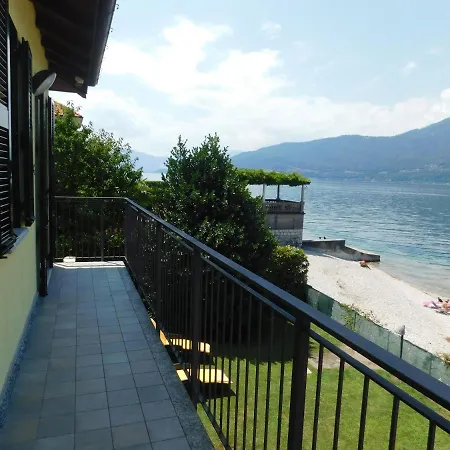 Ferienhaus Haus Am See Porto Valtravaglia